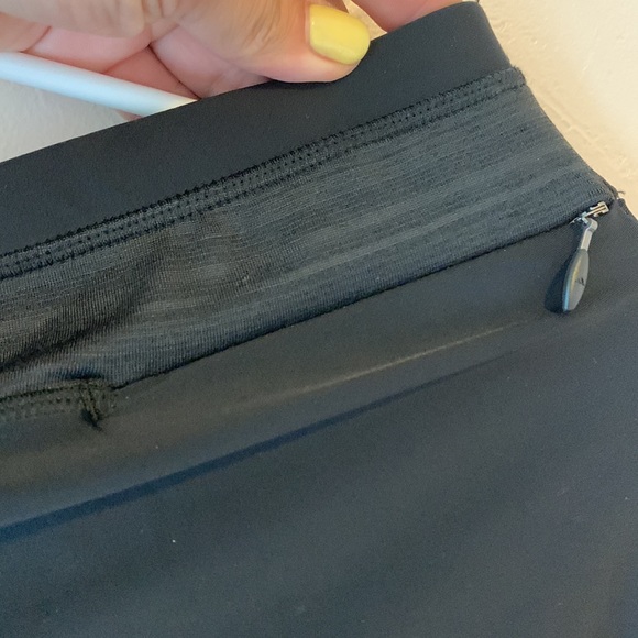 ADIDAS lot of TWO workout leggings - Picture 10 of 11